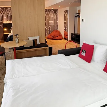 - The Niu, Sparrow By Ihg Hotel